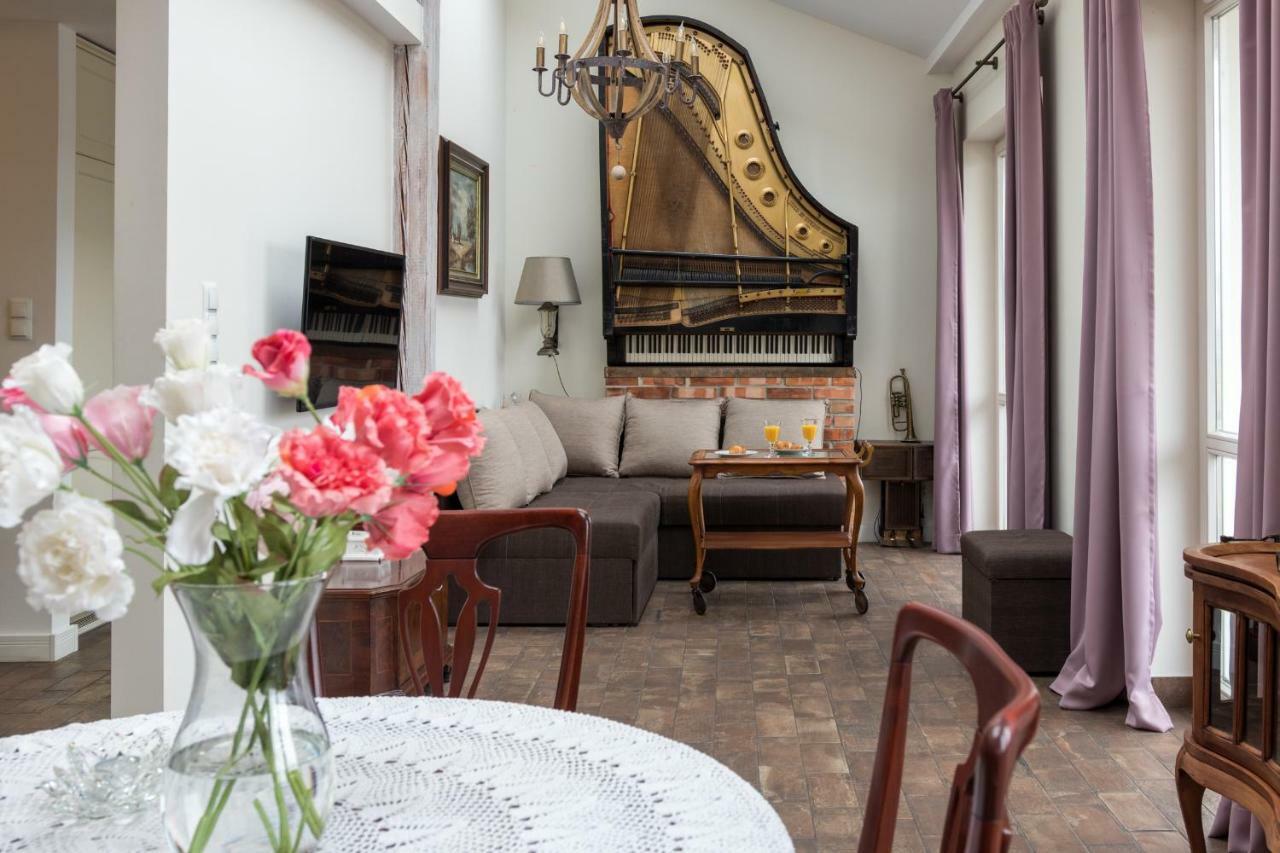 Cheerful Air Conditioned Apartment With Mezzanine And Parking - Old Town Cracovie Extérieur photo