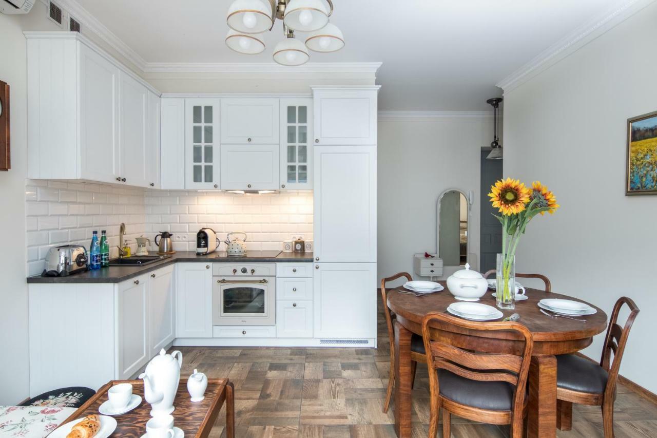 Cheerful Air Conditioned Apartment With Mezzanine And Parking - Old Town Cracovie Extérieur photo