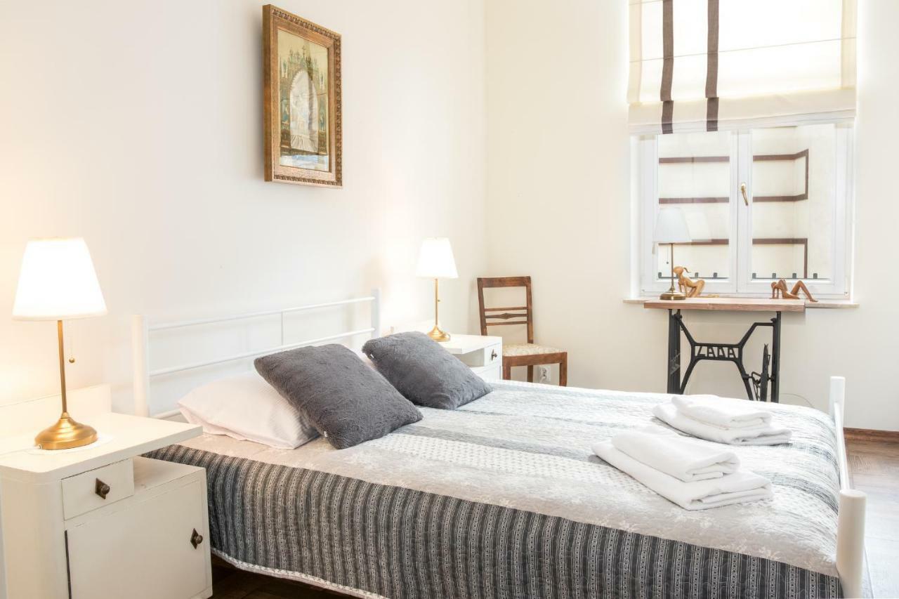 Cheerful Air Conditioned Apartment With Mezzanine And Parking - Old Town Cracovie Extérieur photo