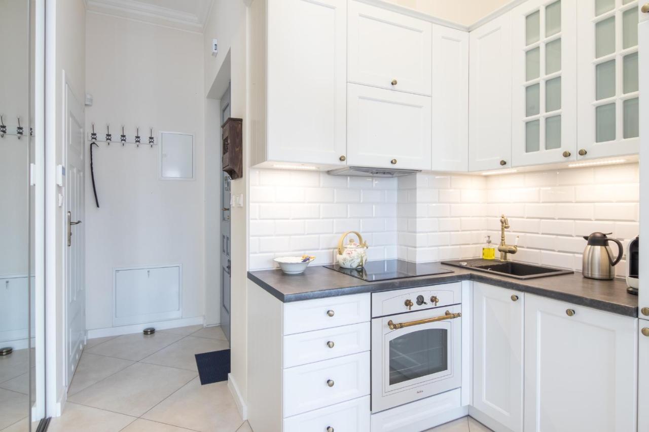 Cheerful Air Conditioned Apartment With Mezzanine And Parking - Old Town Cracovie Extérieur photo